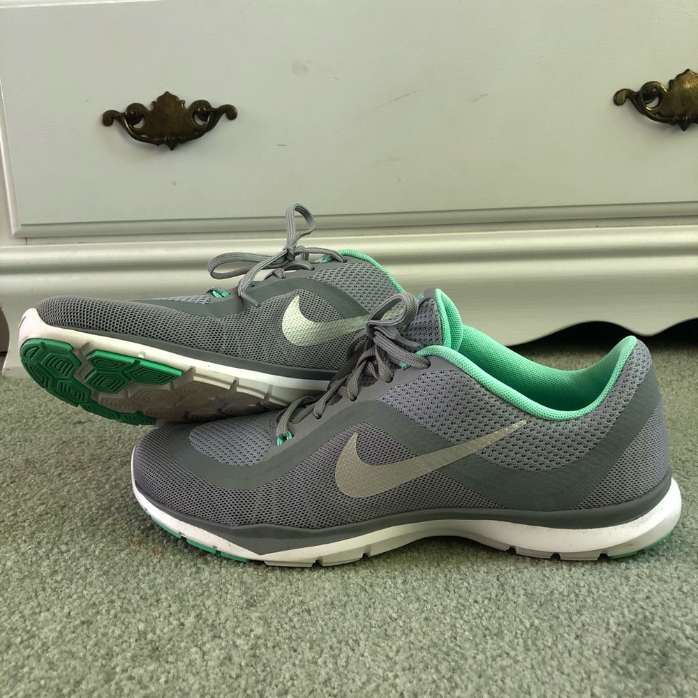 Nike Flex Training Sneaker Size 8.5